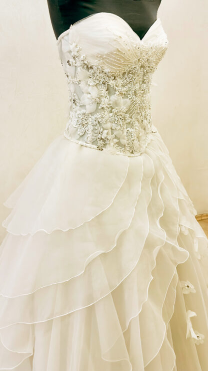 LAURA - Imagen 4